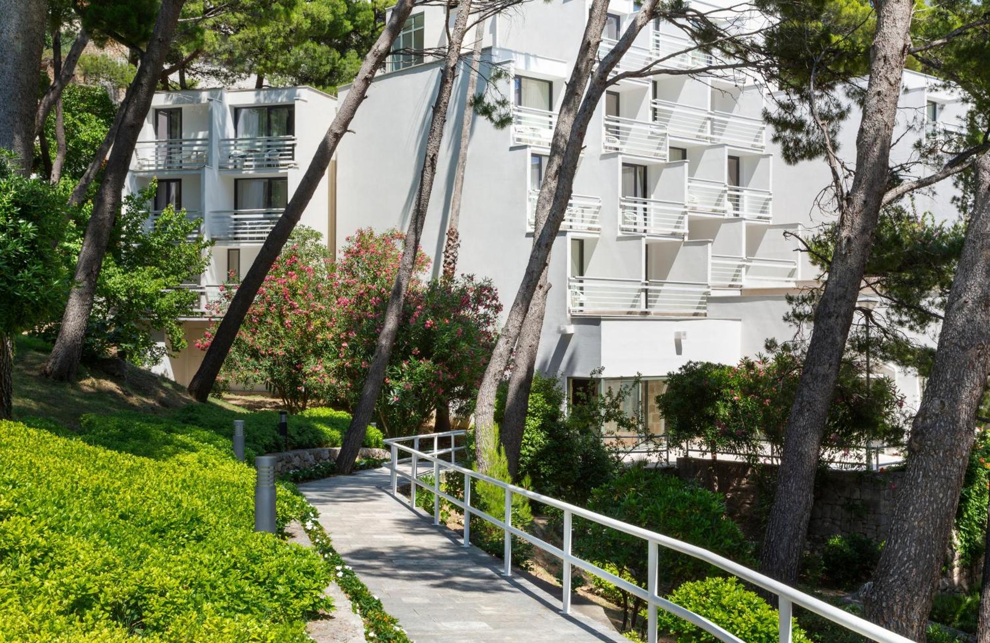 Hotel Bluesun Mala Berulia Brela Exterior foto